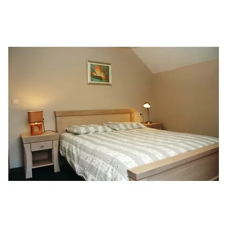 Holiday With Fireplace 4 * Durbuy